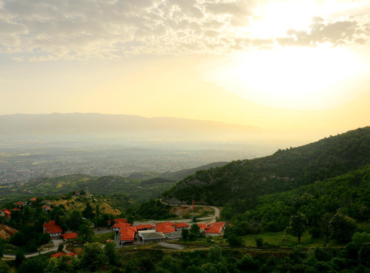 Macedonian Village Hotel & Resort Gorno Nerezi Exterior photo